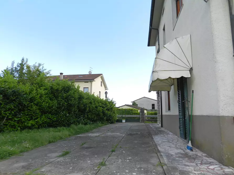 Immagine 68 di Villa in vendita  2037 a Lucca