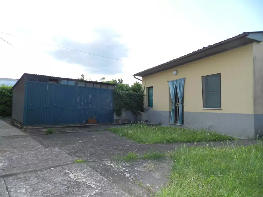 Immagine 69 di Villa in vendita  2037 a Lucca