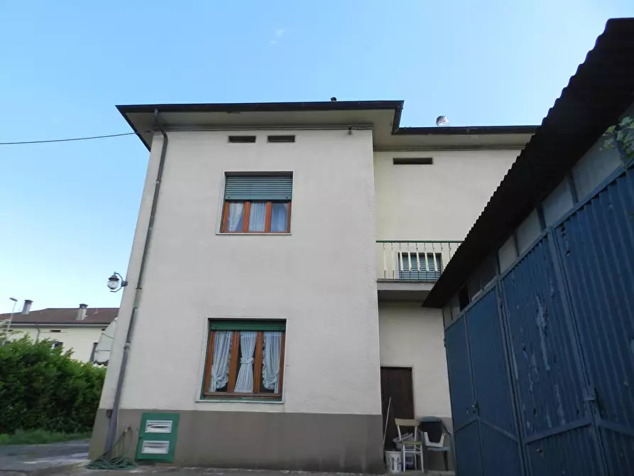 Immagine 72 di Villa in vendita  2037 a Lucca