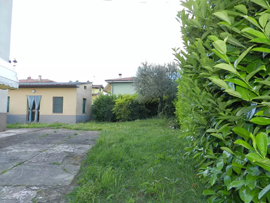 Immagine 75 di Villa in vendita  2037 a Lucca