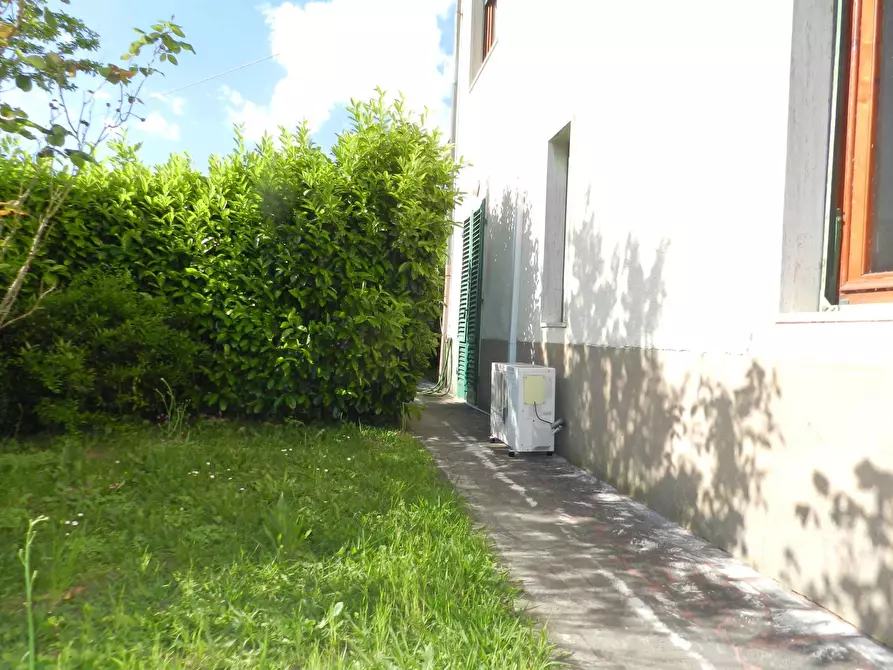 Immagine 84 di Villa in vendita  2037 a Lucca