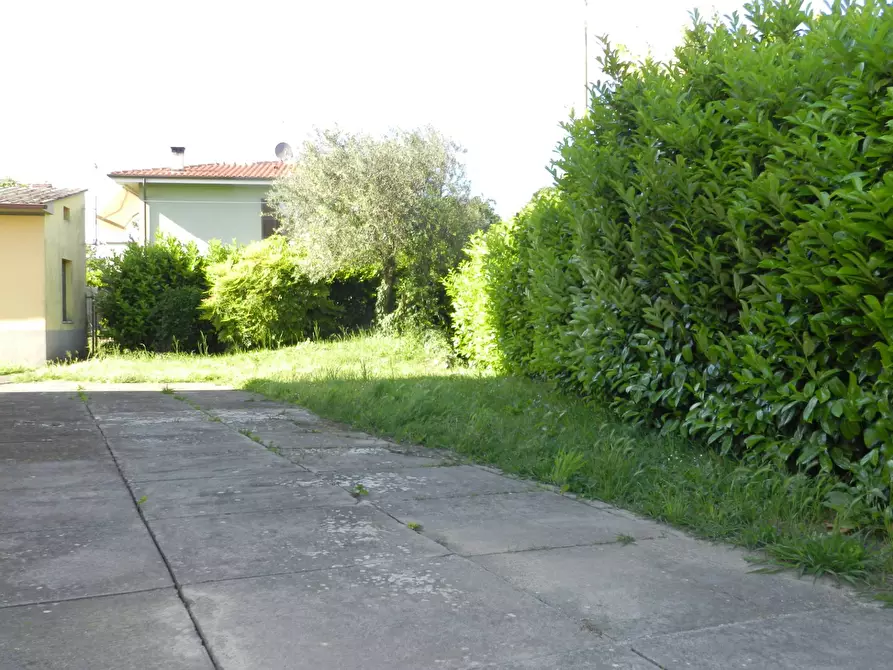 Immagine 85 di Villa in vendita  2037 a Lucca