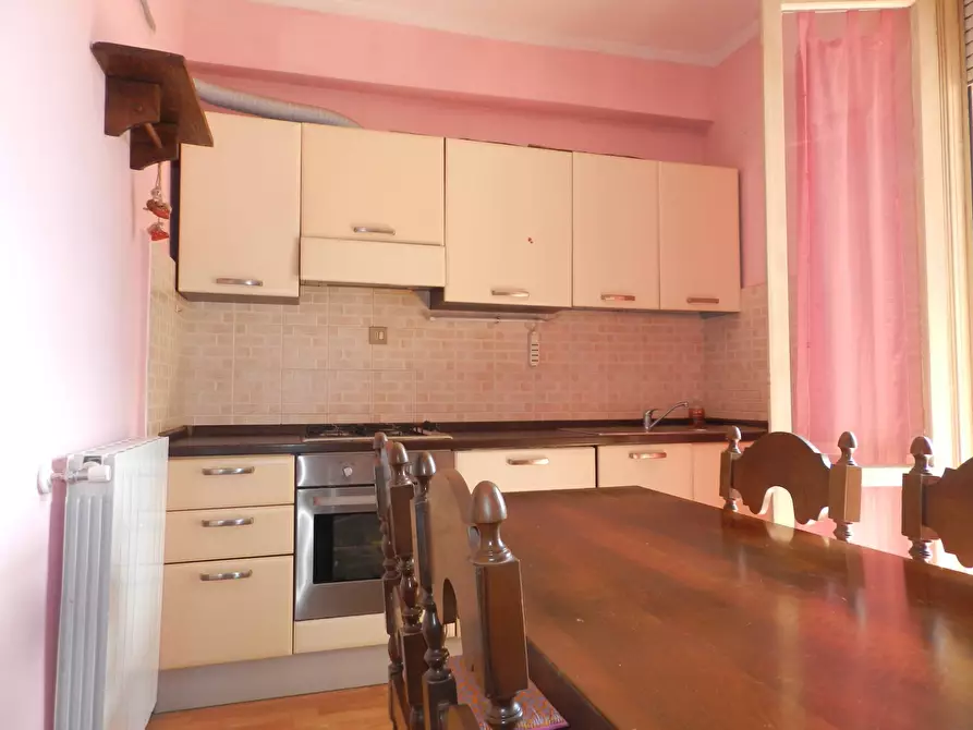 Immagine 3 di Appartamento in vendita  a Lucca