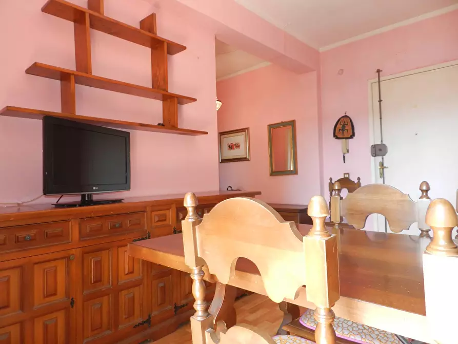 Immagine 7 di Appartamento in vendita  a Lucca