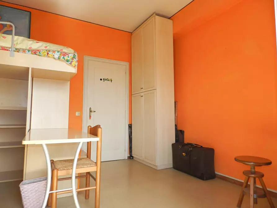 Immagine 47 di Appartamento in vendita  a Lucca