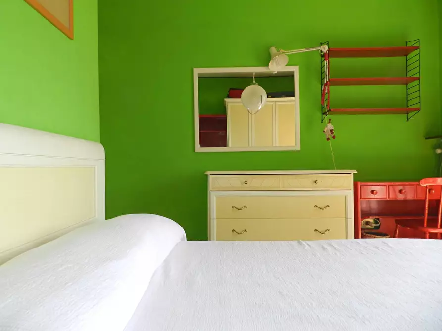 Immagine 53 di Appartamento in vendita  a Lucca