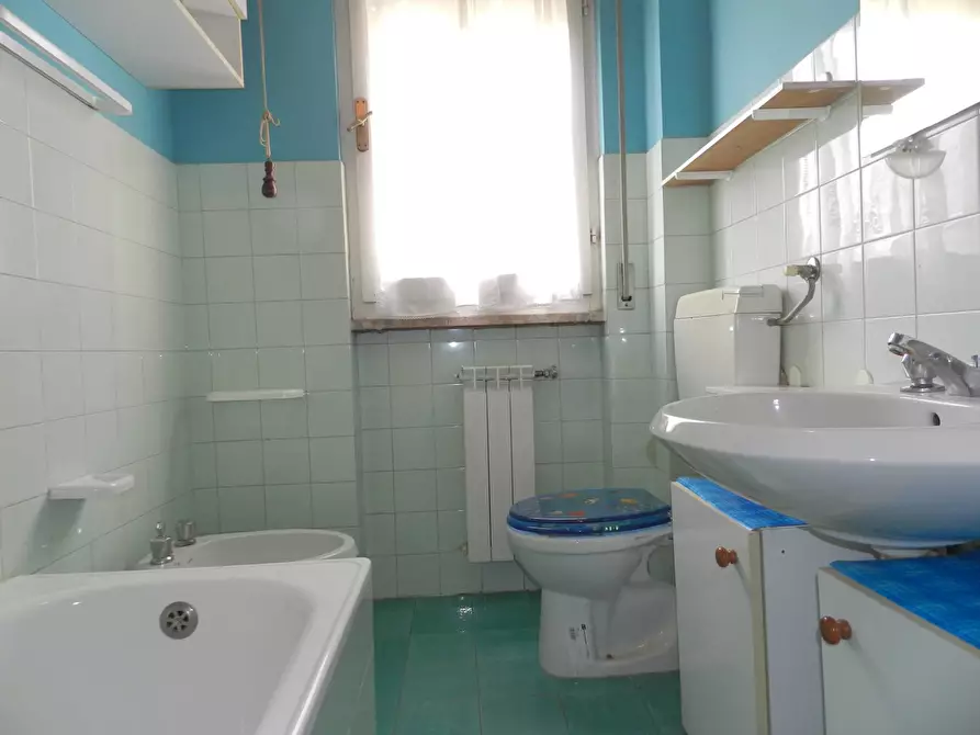 Immagine 58 di Appartamento in vendita  a Lucca