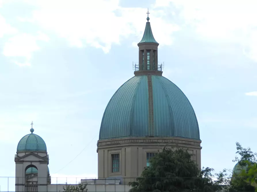 Immagine 82 di Appartamento in vendita  a Lucca