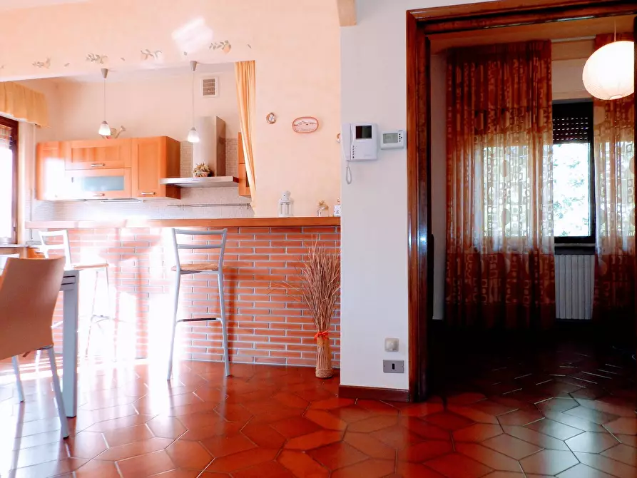 Immagine 25 di Villa in vendita  a Lucca