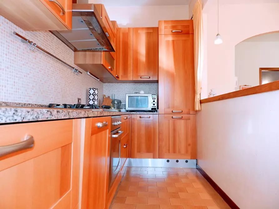 Immagine 29 di Villa in vendita  a Lucca