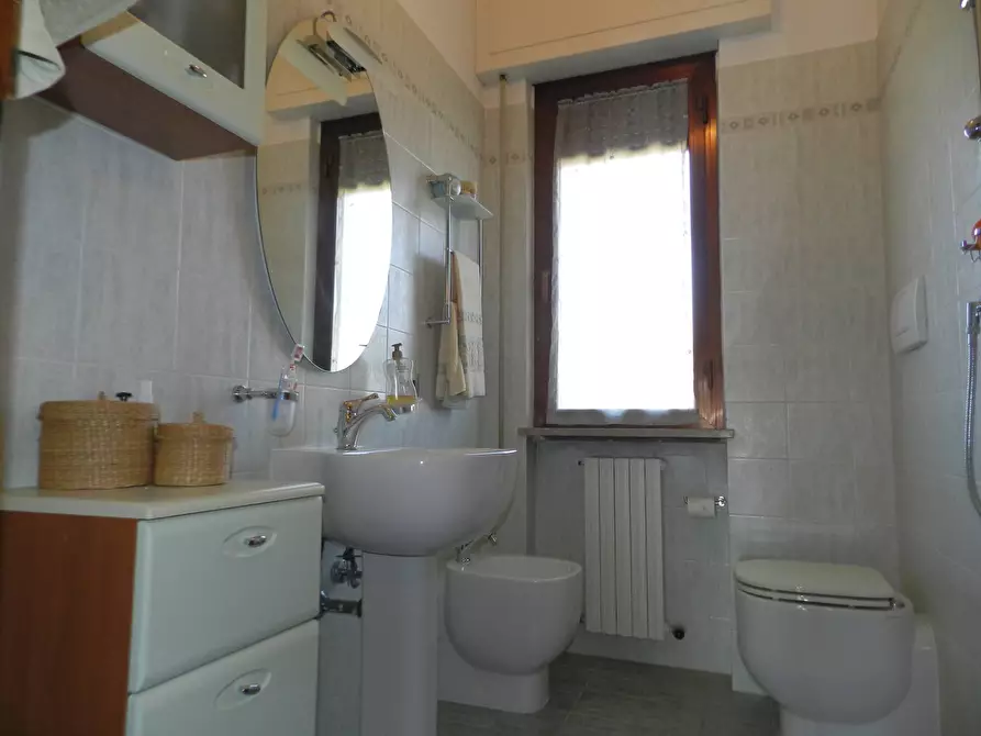 Immagine 44 di Villa in vendita  a Lucca