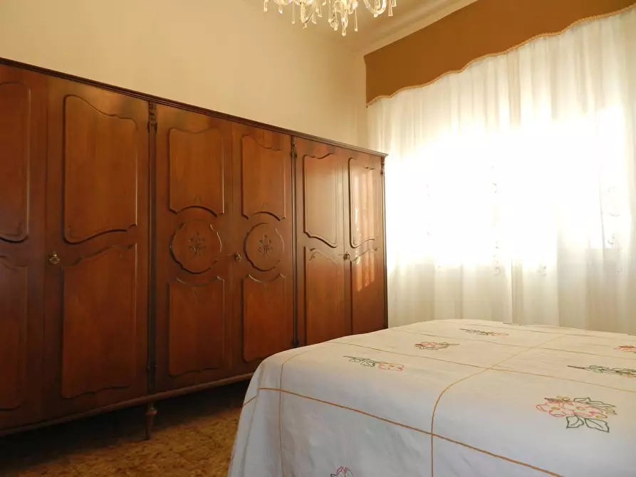 Immagine 59 di Villa in vendita  a Lucca