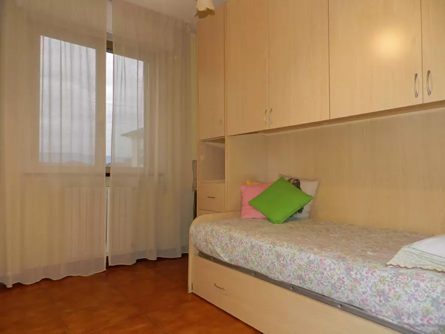 Immagine 20 di Appartamento in vendita  a Lucca