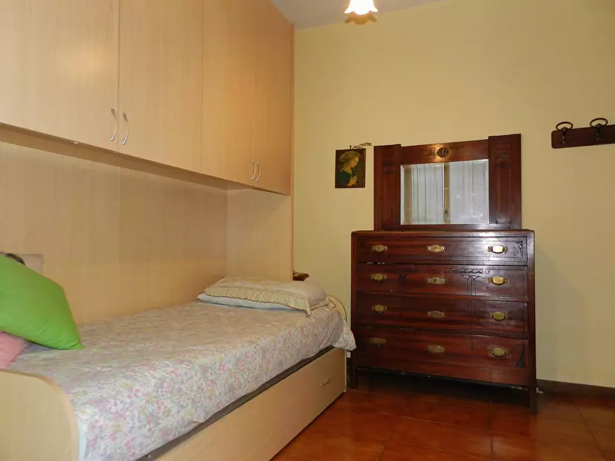 Immagine 22 di Appartamento in vendita  a Lucca