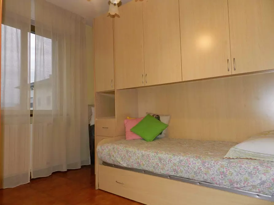 Immagine 24 di Appartamento in vendita  a Lucca