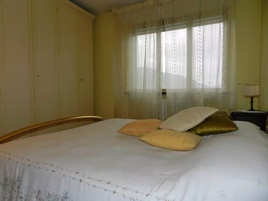 Immagine 25 di Appartamento in vendita  a Lucca