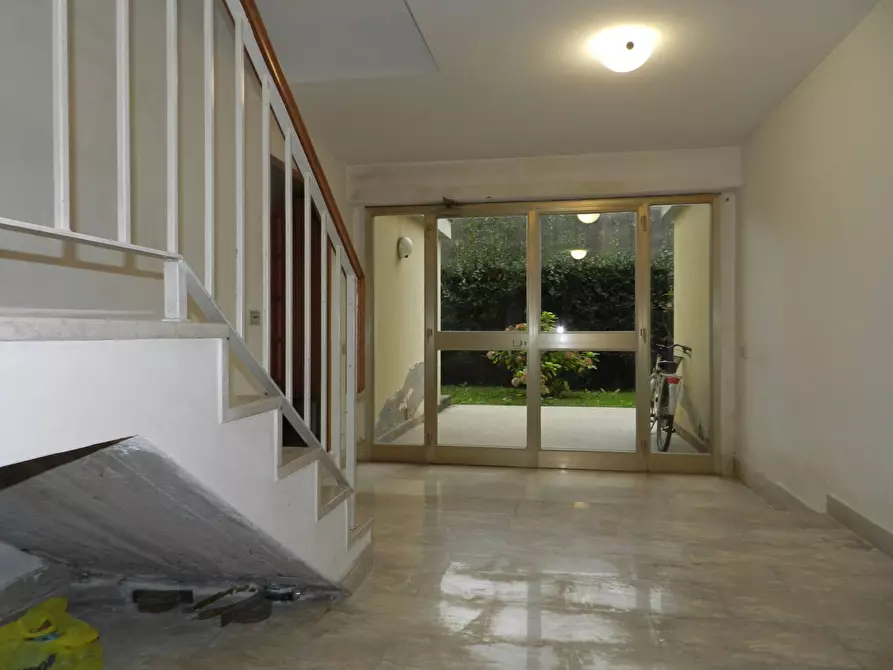 Immagine 36 di Appartamento in vendita  a Lucca