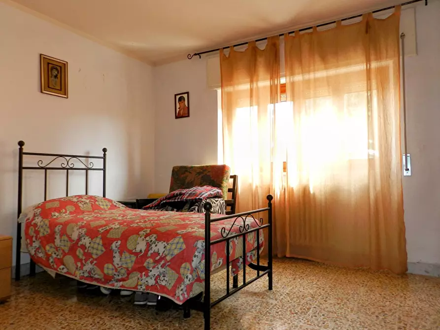 Immagine 17 di Villa in vendita  a Lucca