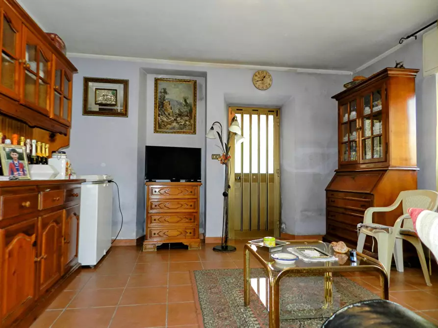 Immagine 8 di Villa in vendita  a Lucca