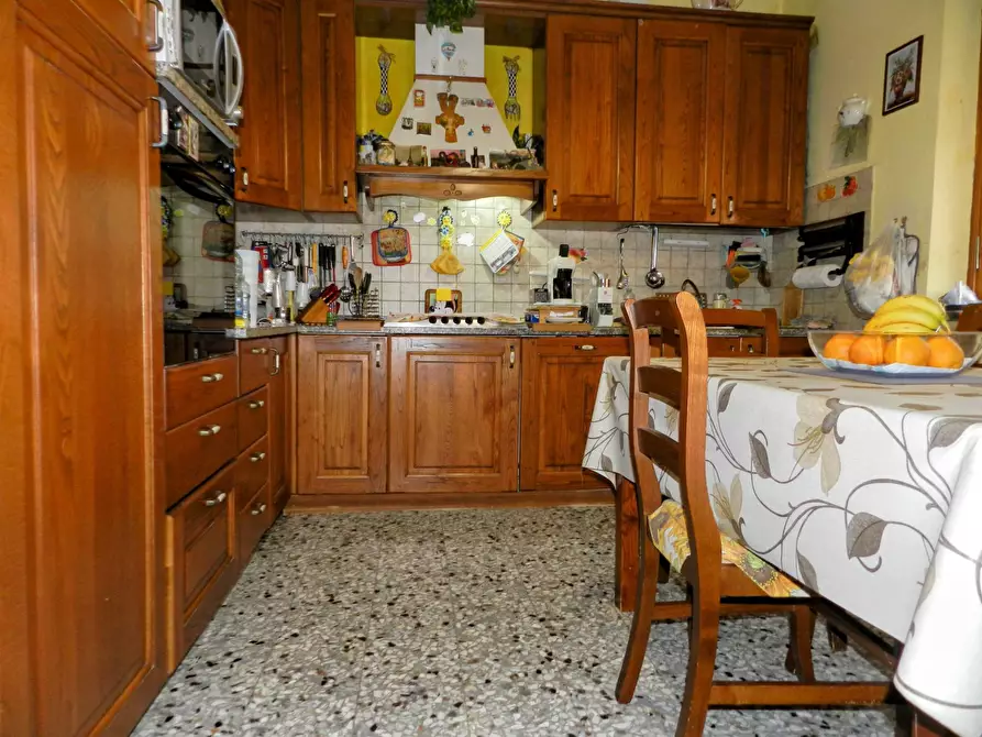 Immagine 35 di Villa in vendita  a Lucca