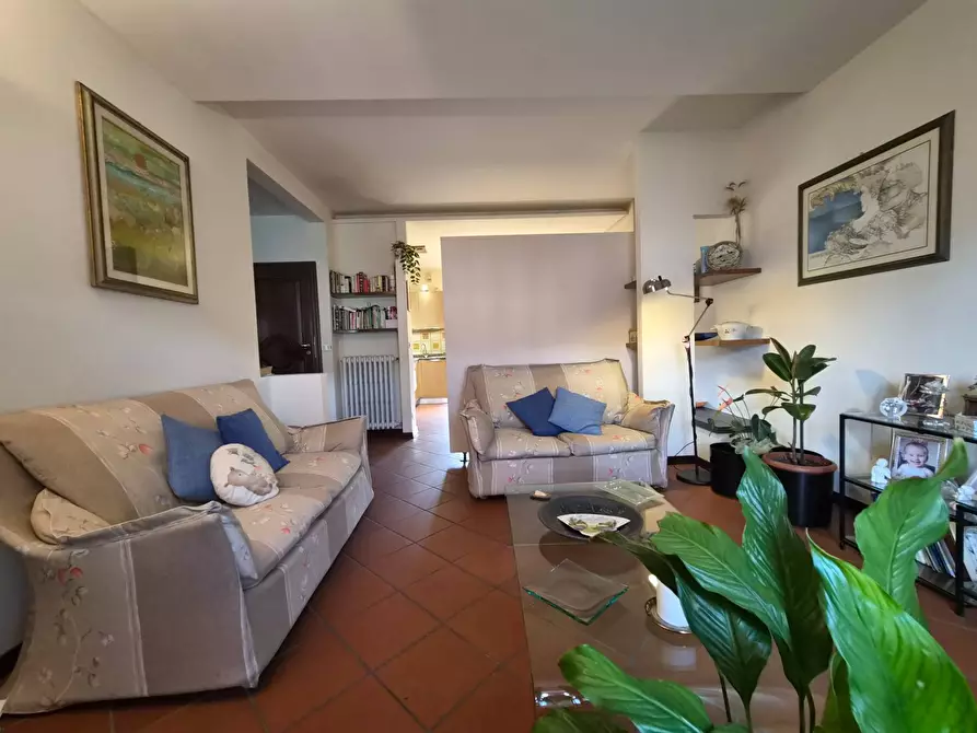 Immagine 4 di Casa semindipendente in vendita  a Lucca