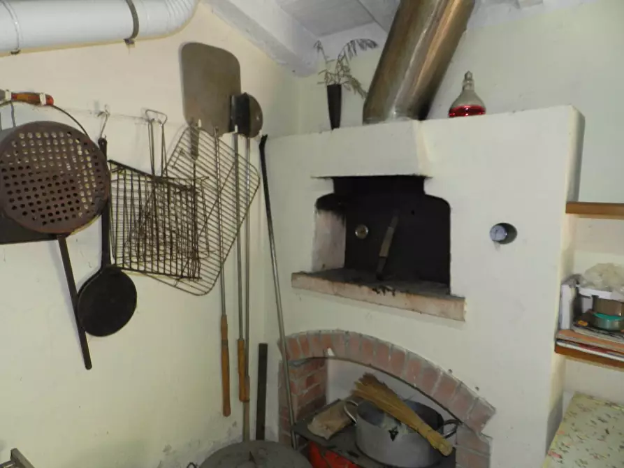 Immagine 54 di Casa semindipendente in vendita  a Lucca