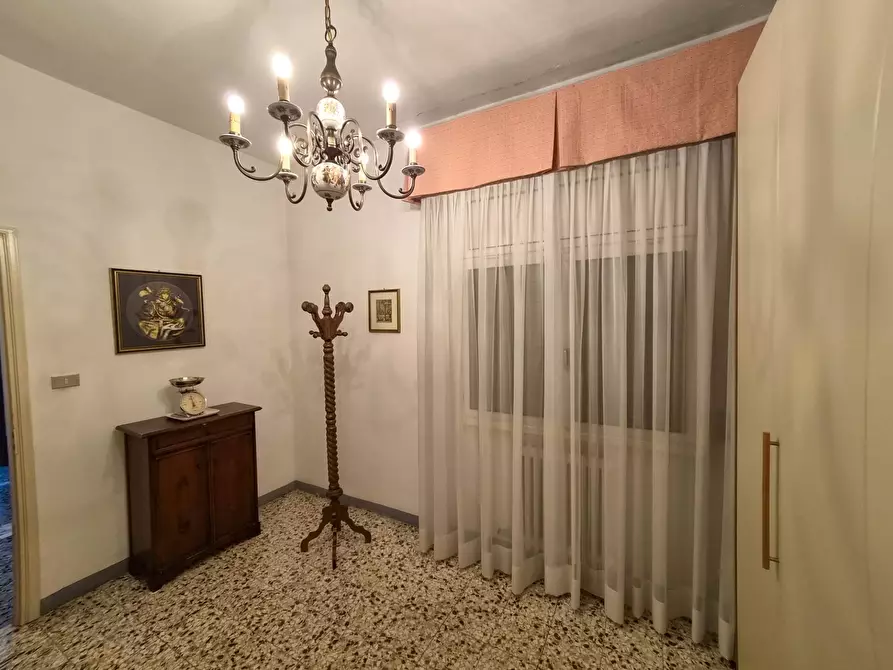 Immagine 27 di Appartamento in vendita  a Lucca