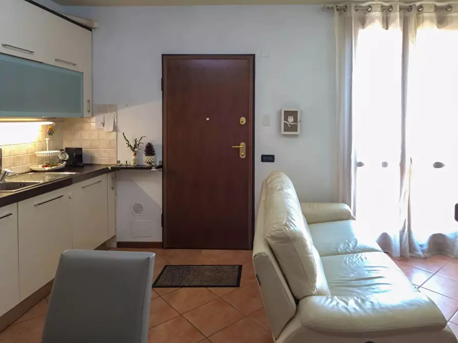 Immagine 6 di Appartamento in vendita  a Lucca