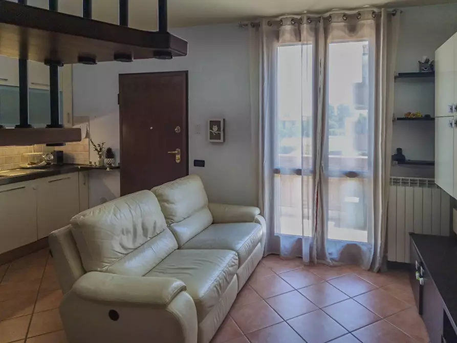 Immagine 13 di Appartamento in vendita  a Lucca