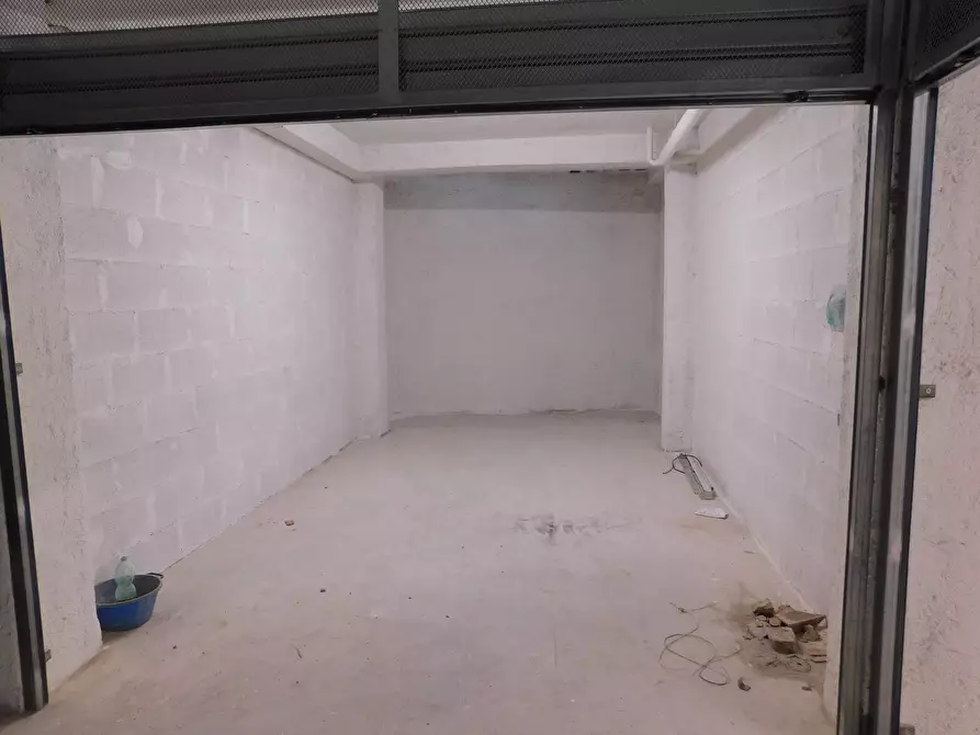 Immagine 4 di Box auto in vendita  in via cardinal pizzardo 7 a Marino