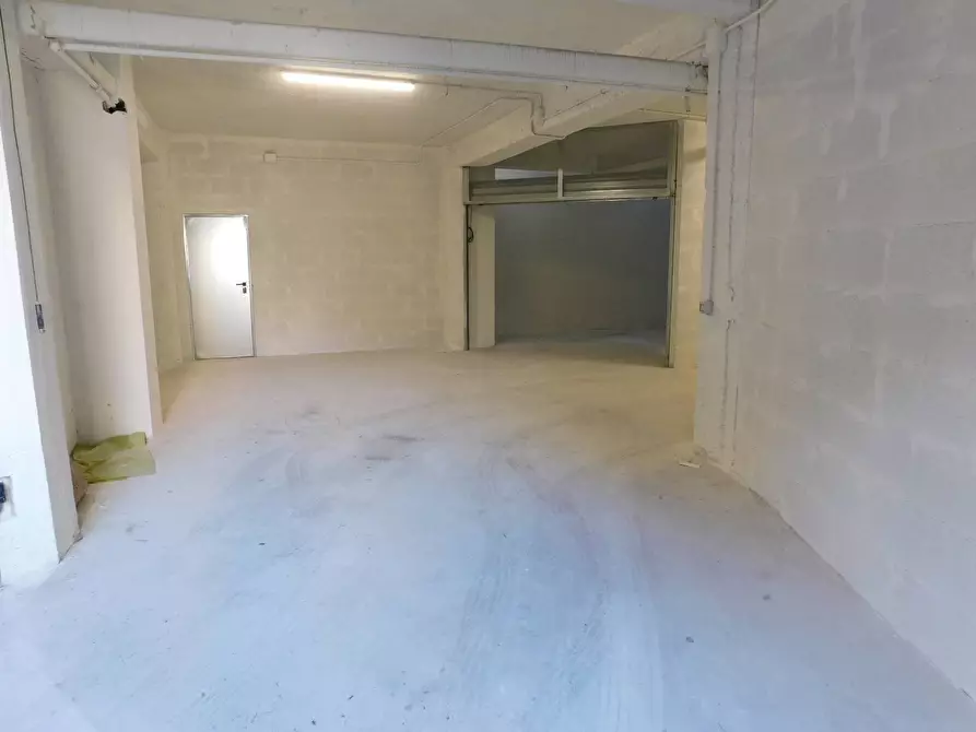 Immagine 7 di Box auto in vendita  in via cardinal pizzardo 7 a Marino