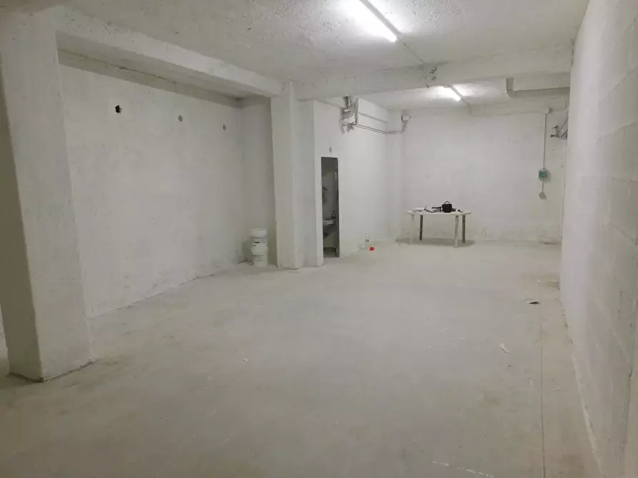 Immagine 5 di Box auto in vendita  in Via Cardinal Pizzardo 7 a Marino