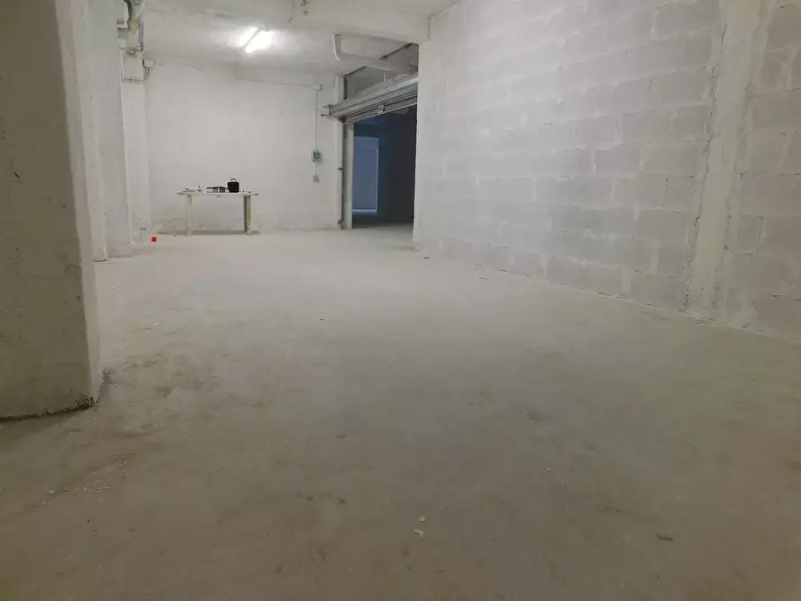 Immagine 7 di Box auto in vendita  in Via Cardinal Pizzardo 7 a Marino