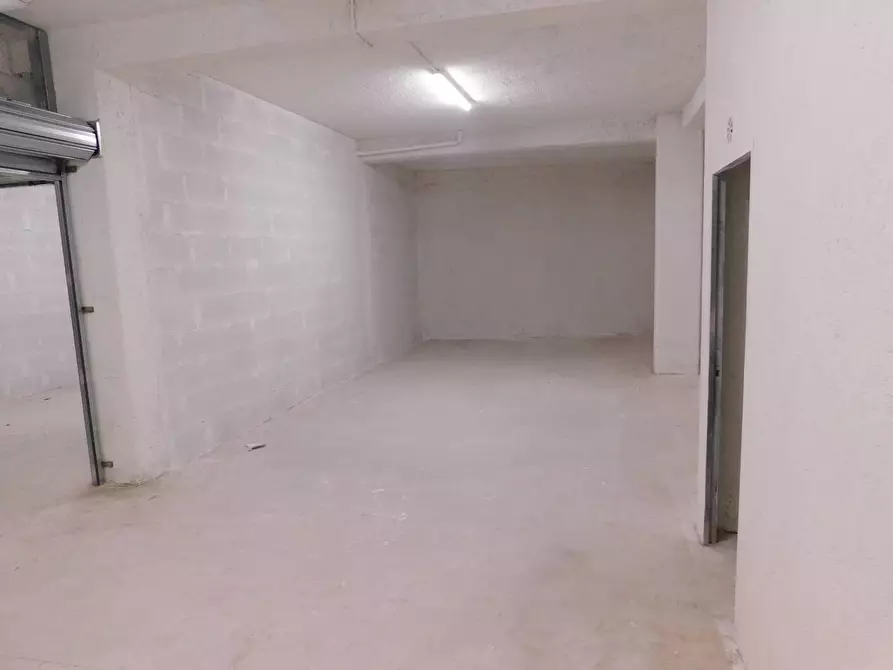 Immagine 9 di Box auto in vendita  in Via Cardinal Pizzardo 7 a Marino