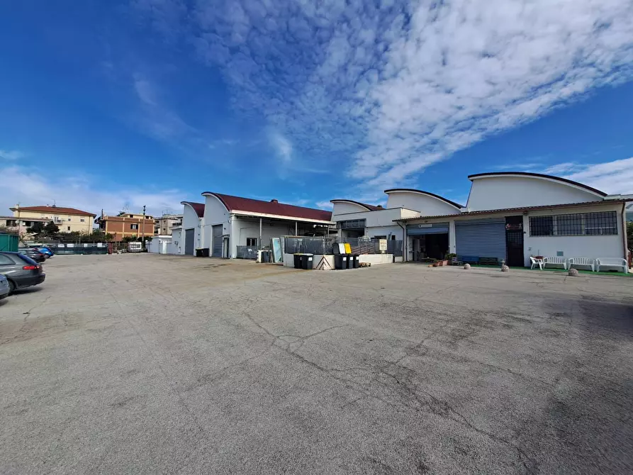 Immagine 1 di Magazzino in vendita  in via torino a Albano Laziale