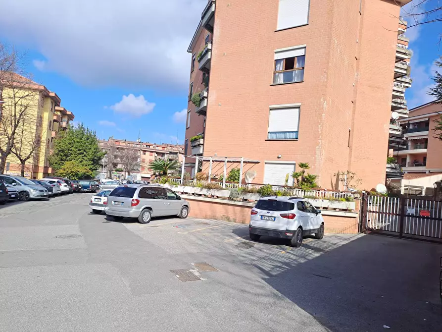 Immagine 4 di Appartamento in vendita  in PIAZZA ALDO MORO 61 a Albano Laziale