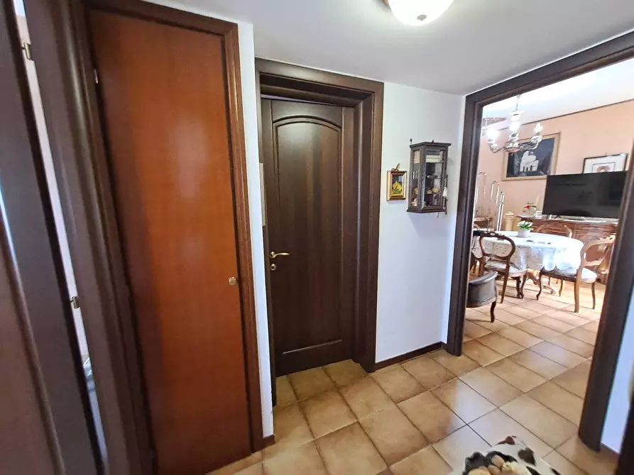 Immagine 15 di Appartamento in vendita  in PIAZZA ALDO MORO 61 a Albano Laziale