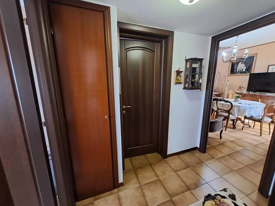 Immagine 21 di Appartamento in vendita  in PIAZZA ALDO MORO 61 a Albano Laziale