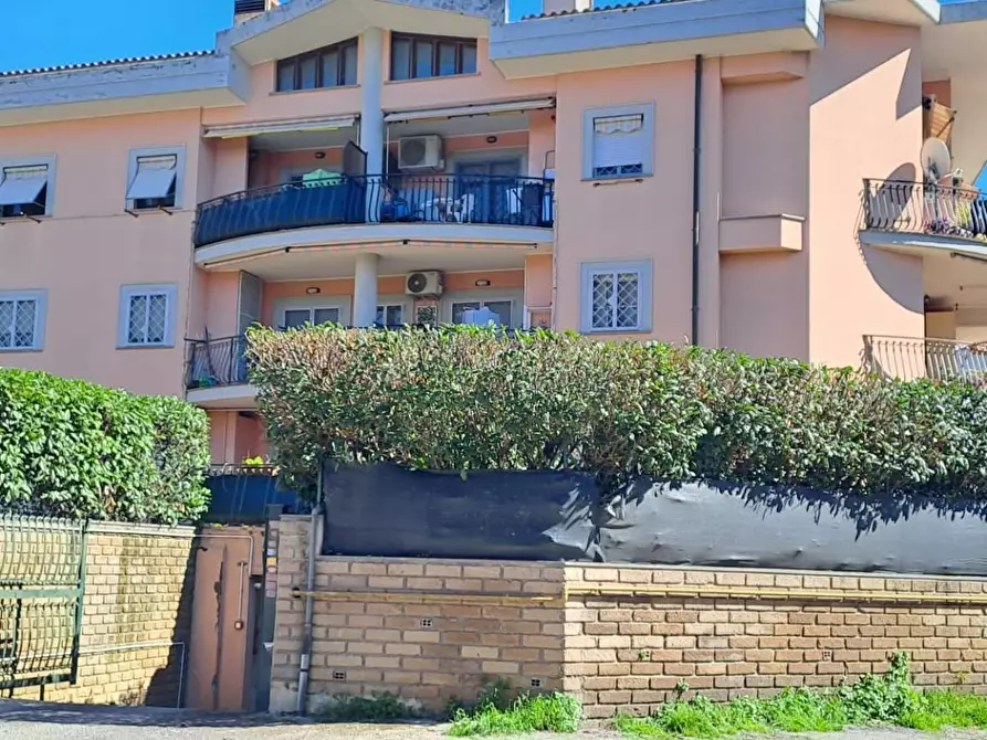 Immagine 1 di Appartamento in vendita  in via verdi 104 a Albano Laziale