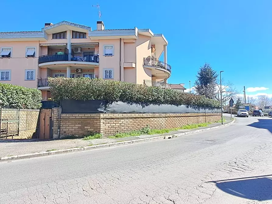 Immagine 8 di Appartamento in vendita  in via verdi 104 a Albano Laziale