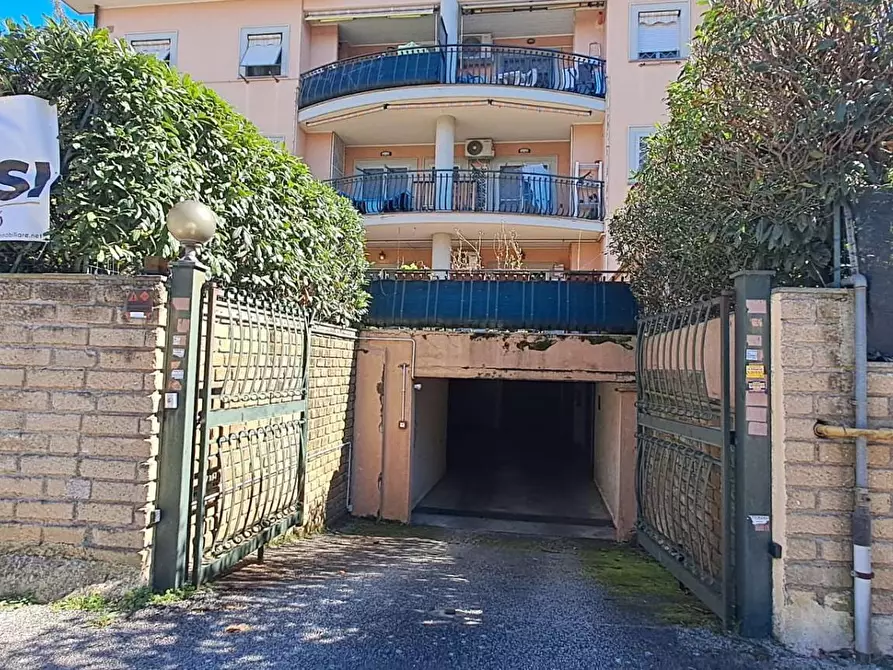 Immagine 10 di Appartamento in vendita  in via verdi 104 a Albano Laziale