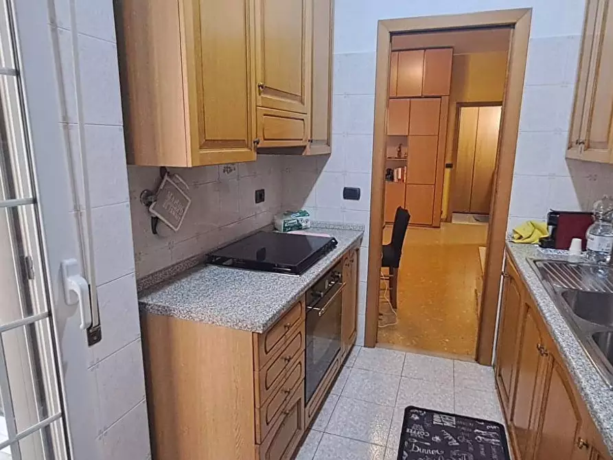 Immagine 16 di Appartamento in vendita  in via dell'impruneta 130 a Roma