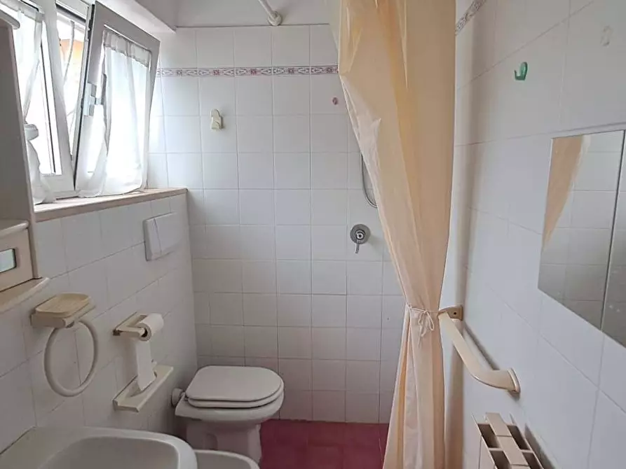 Immagine 7 di Appartamento in vendita  in via dante alighieri 4 a Castel Gandolfo