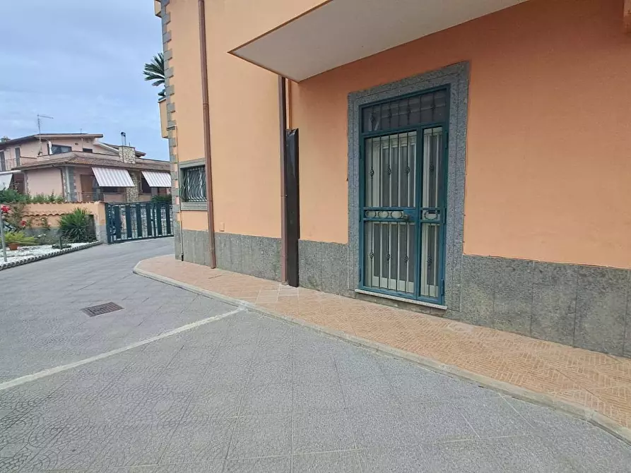 Immagine 1 di Appartamento in vendita  in via dante alighieri 4 a Castel Gandolfo