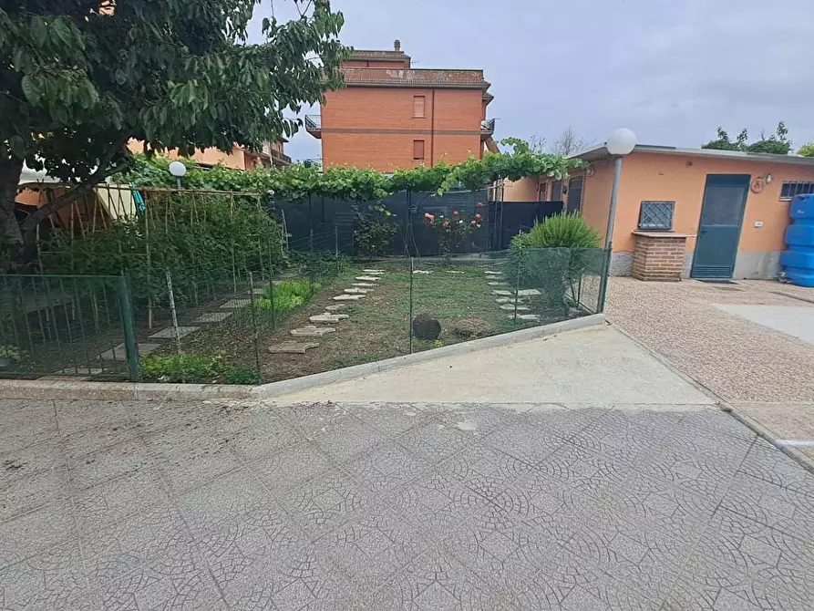 Immagine 17 di Appartamento in vendita  in via dante alighieri 4 a Castel Gandolfo
