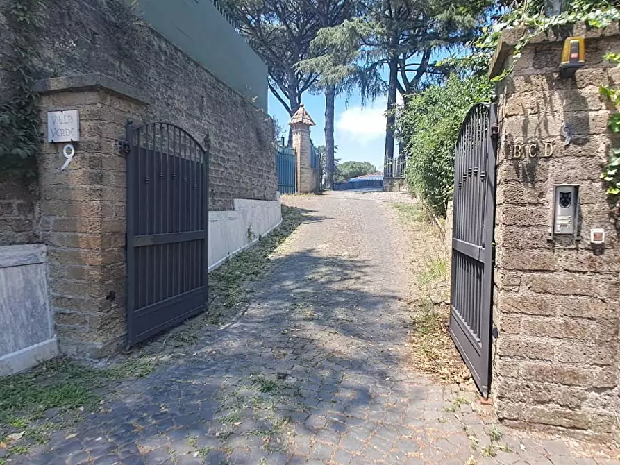 Immagine 2 di Villa in vendita  in via nettunense 9 a Ariccia