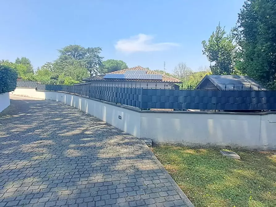 Immagine 6 di Villa in vendita  in via nettunense 9 a Ariccia