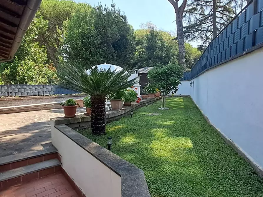 Immagine 40 di Villa in vendita  in via nettunense 9 a Ariccia