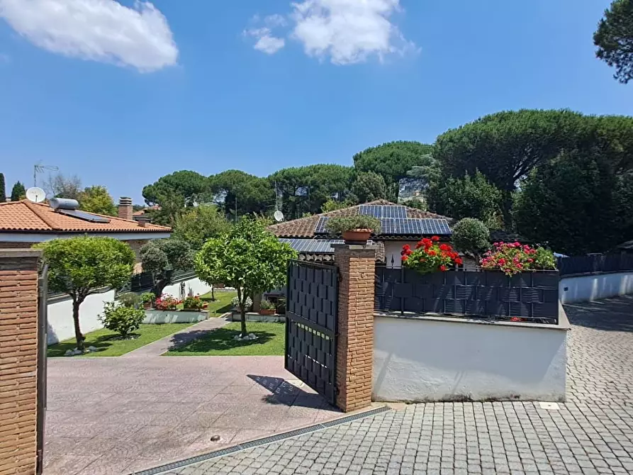 Immagine 49 di Villa in vendita  in via nettunense 9 a Ariccia