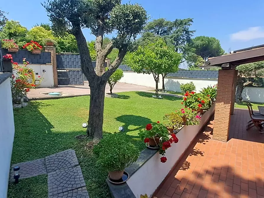 Immagine 66 di Villa in vendita  in via nettunense 9 a Ariccia